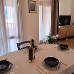 アパート La Terrazza Del Faro オルビア