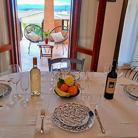 La Terrazza Del Faro Appartement *
