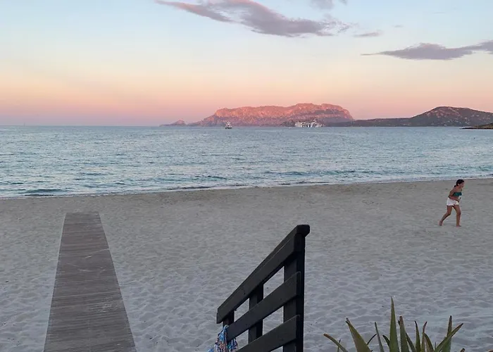La Terrazza Del Faro Apartment *