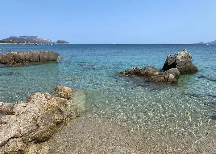 Апартаменти La Terrazza Del Faro Ольбія