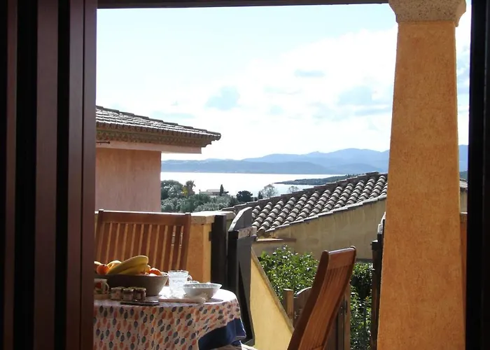 La Terrazza Del Faro * Ольбія