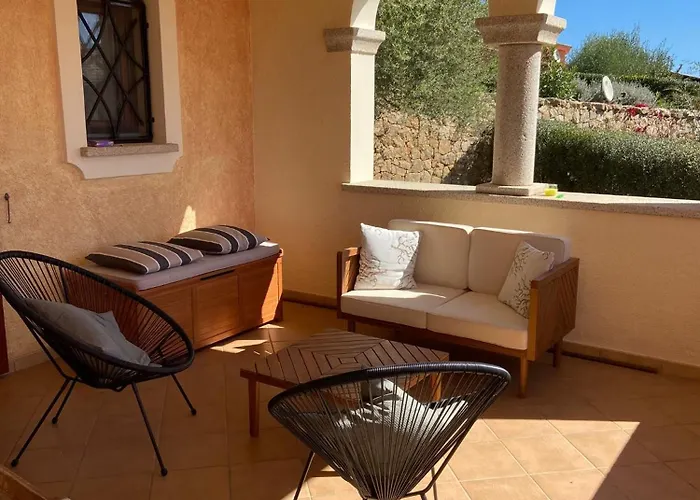 Апартаменти La Terrazza Del Faro Ольбія